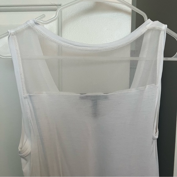 Bcbg MaxAzria White Mesh Top- Size XS; Excellent Condition - Picture 2 of 9
